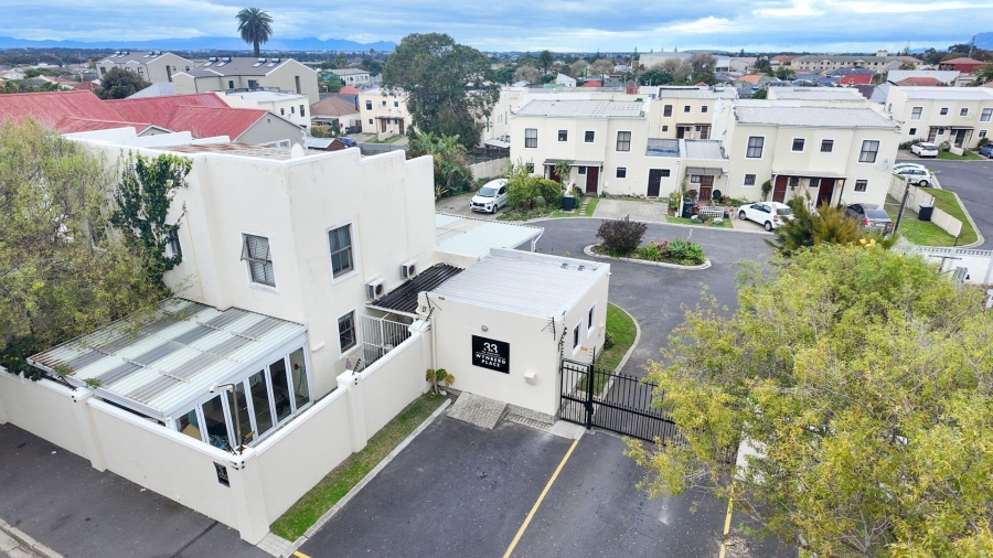2 Bedroom Property for Sale in Wynberg Western Cape